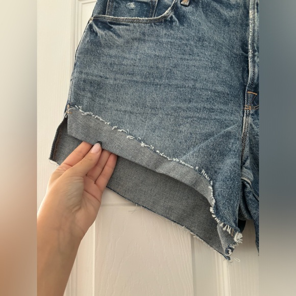 Good American Good Curve Short NWT - Picture 8 of 12